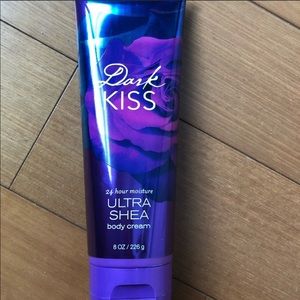 Dark kiss bundle for tattooedup